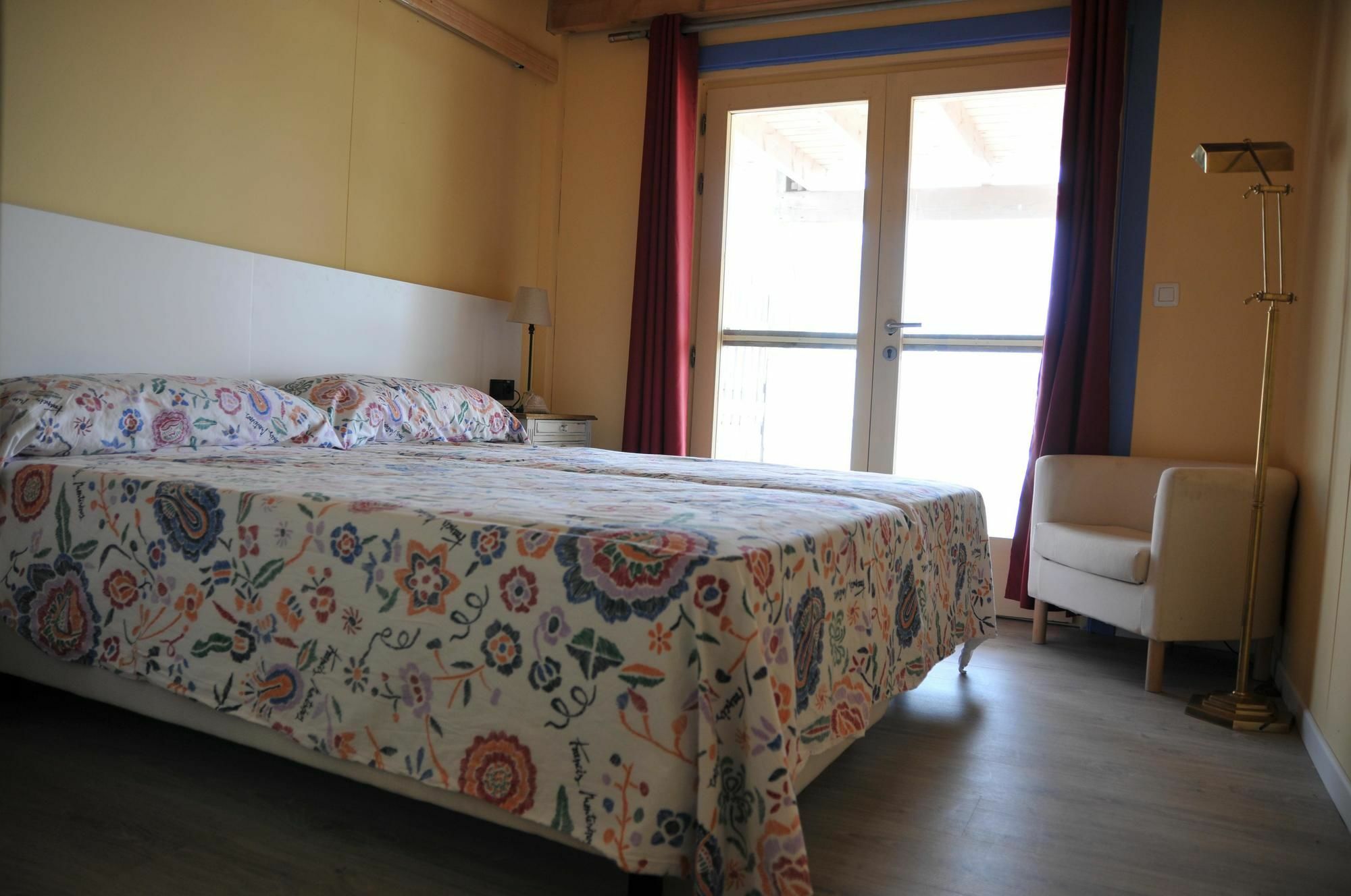 Aparthotel Oliwood Beach Oliva Exteriér fotografie